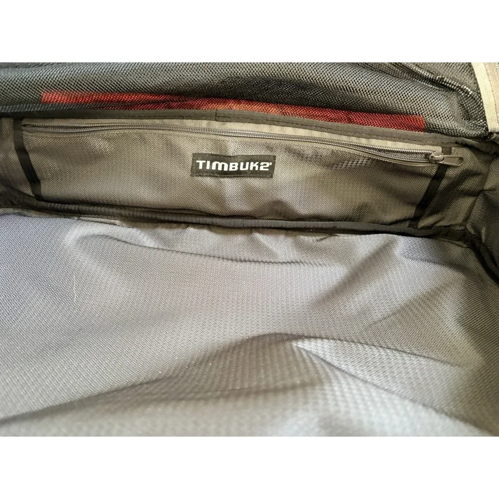 Timbuk2 red travel